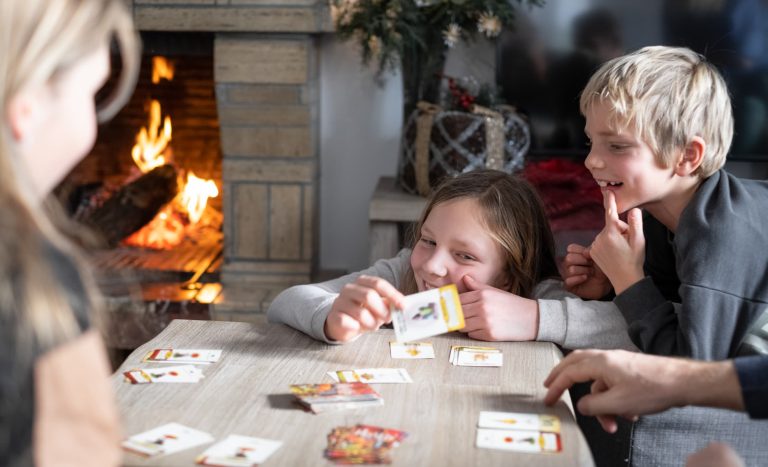 Family Game Night: Vocabulary Games for Kids & Parents